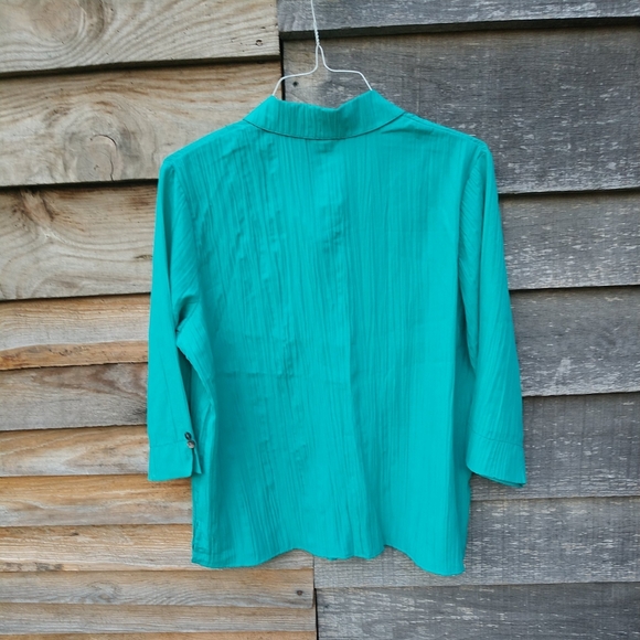 SOLD!!White Stag Women's Blouse Button Front Wavy Fancy Material Taffeta - Picture 4 of 9